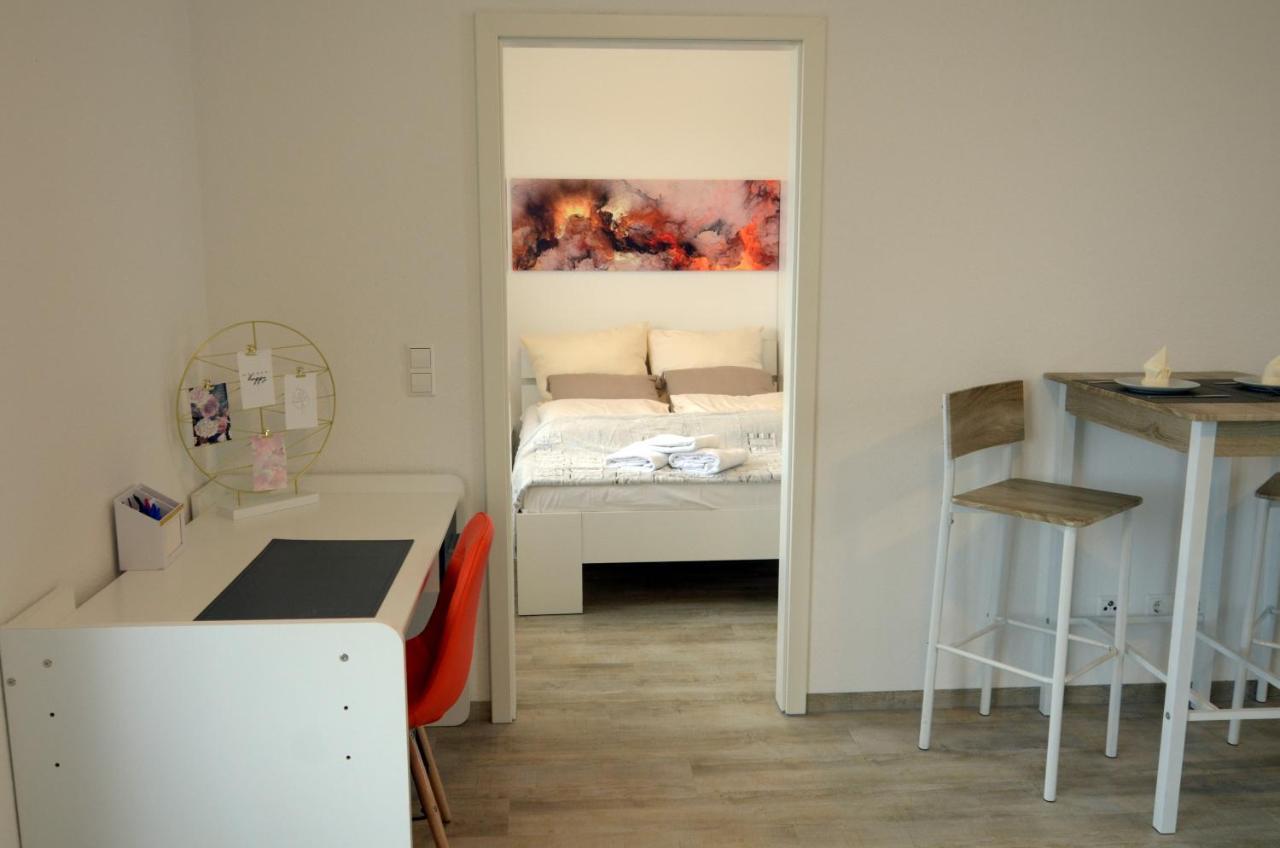 Unique Zentrale Moderne 2 Zimmer Wohnung Nahe Dem Park וילינגן-שוונינגן מראה חיצוני תמונה